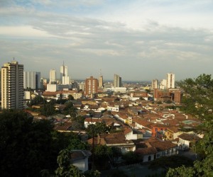 Panoramica de Cali Fuente Uff Travel1