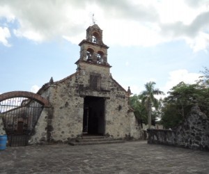 The Miraculous Lord of the Shrine church. Source: publiqueaquiclasificados.blogspot.com